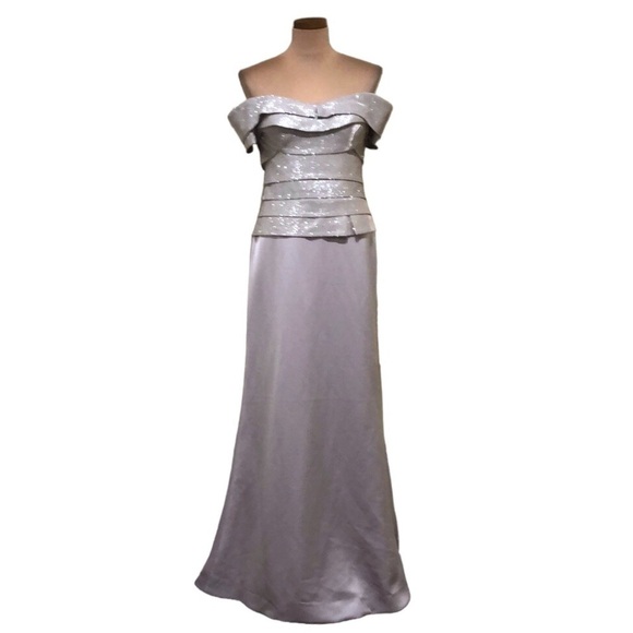 Janique Maxi Dress Size 12 Pastel Dusty Purple Silver Off Shoulder Formal Gown - Picture 1 of 9